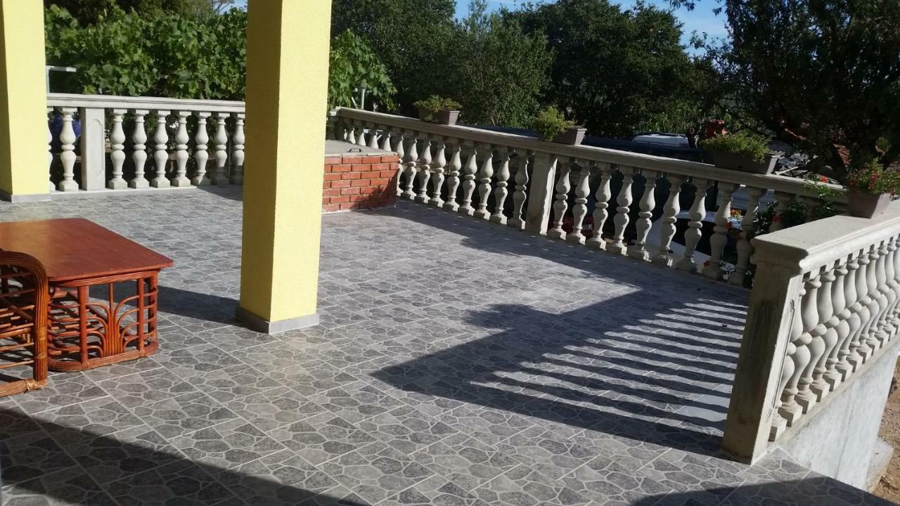 Apartment Mali Duje Puticanje Eksteriør billede